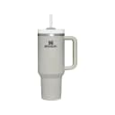 Vasos Térmicos Stanley Quencher 1.18 lts  Vaso Térmico Quencher 1.18 lts - Color Gris Claro- incluye 2 tapas